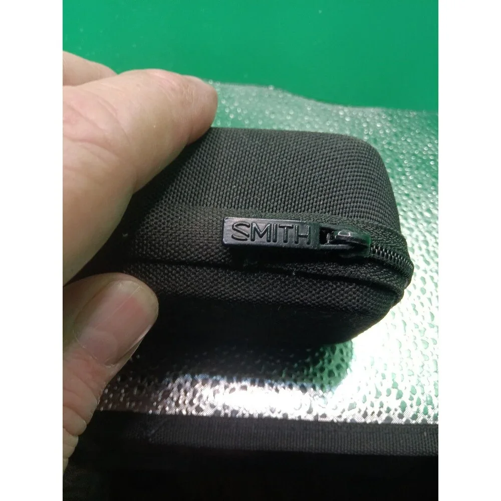 SMITH Sunglasses W/Hard Case Black Italy Eyewear Protection Outlier 2